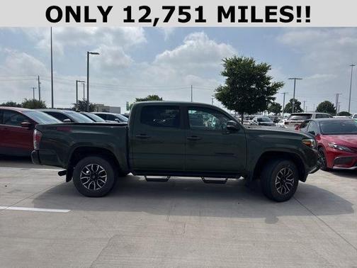 2022 Toyota Tacoma TRD Sport