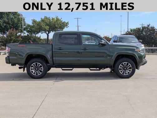 2022 Toyota Tacoma TRD Sport