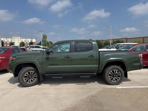2022 Toyota Tacoma TRD Sport
