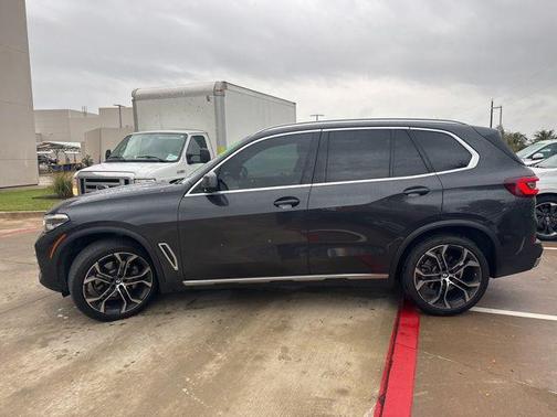 2023 BMW X5 sDrive40i