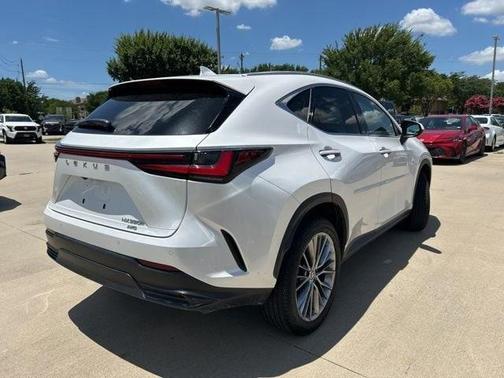 2022 Lexus NX 350h Premium