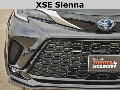 2022 Toyota Sienna XSE 7 Passenger