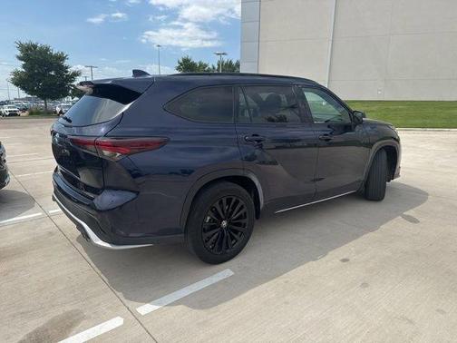 2024 Toyota Highlander XSE