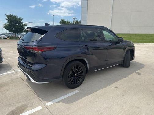 2024 Toyota Highlander XSE
