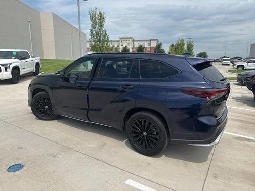 2024 Toyota Highlander XSE