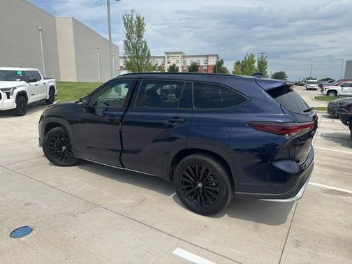 2024 Toyota Highlander XSE