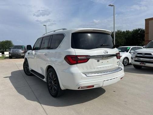 2020 INFINITI QX80 Luxe