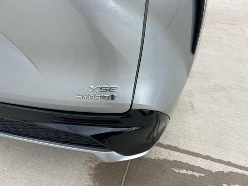2021 Toyota Sienna XSE 7 Passenger