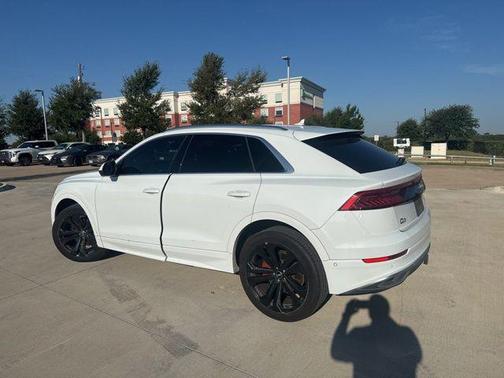 2019 Audi Q8 3.0T Premium Plus
