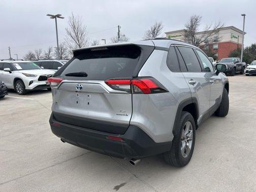 2024 Toyota RAV4 Hybrid SE