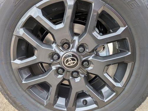 2025 Toyota Tundra Hybrid Platinum