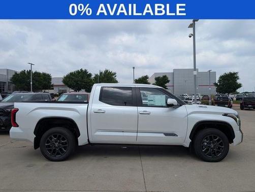 2025 Toyota Tundra Hybrid Platinum