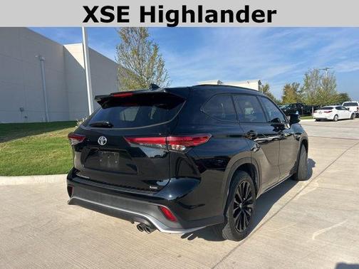 2023 Toyota Highlander XSE