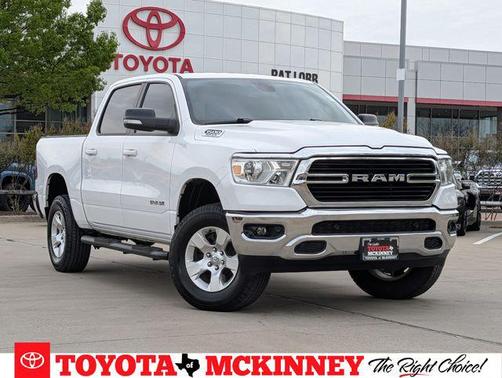 Bright White Clearcoat 2021 RAM 1500 Big Horn/Lone Star
