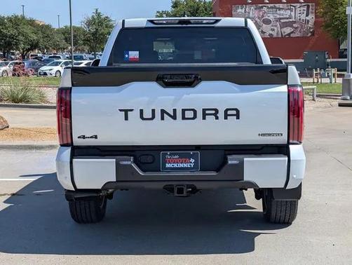 2025 Toyota Tundra Hybrid Platinum