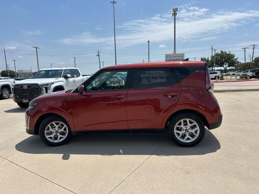 2024 Kia Soul S