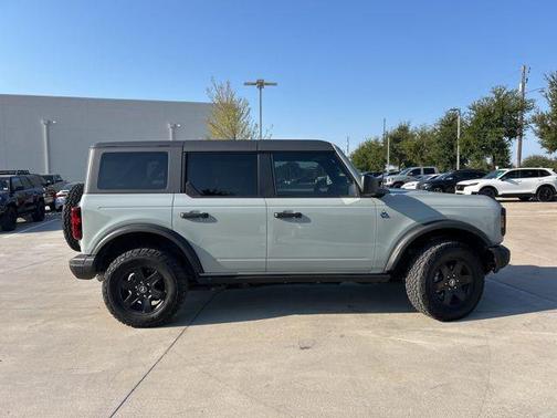 2024 Ford Bronco Black Diamond