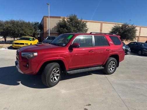 2024 Toyota 4Runner TRD Off Road