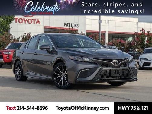 2022 Toyota Camry SE