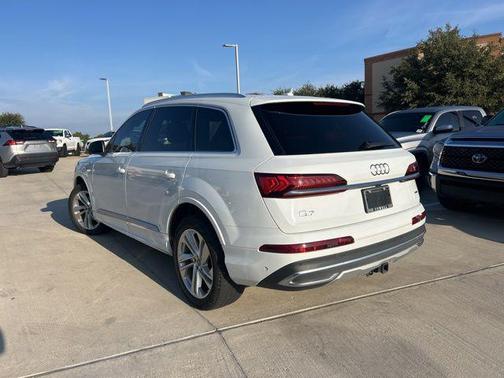 2021 Audi Q7 55 Premium Plus
