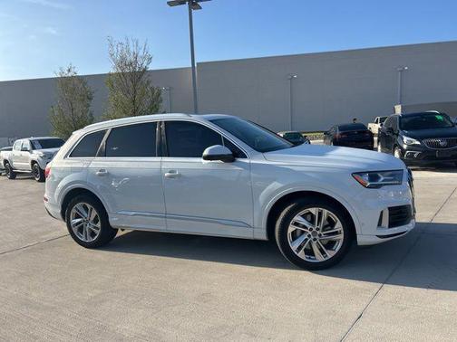 2021 Audi Q7 55 Premium Plus