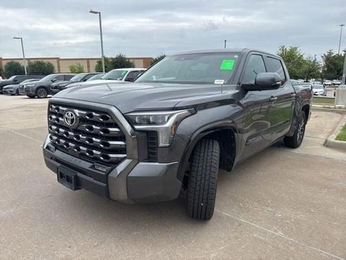 2022 Toyota Tundra Platinum