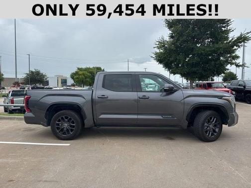 2022 Toyota Tundra Platinum