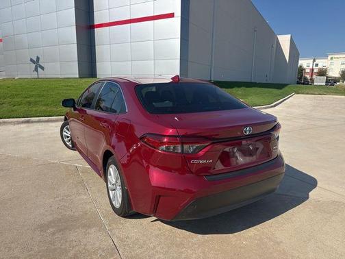 2025 Toyota Corolla Hybrid XLE