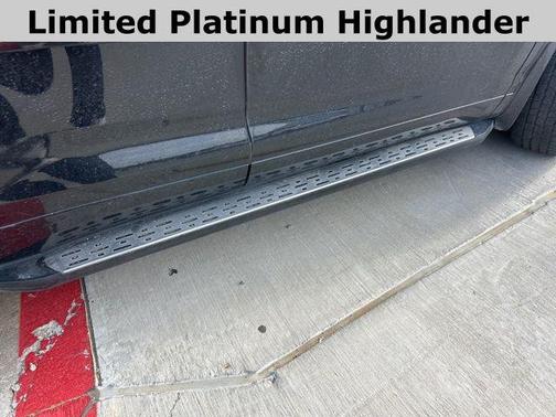 Midnight Black Metallic 2019 Toyota Highlander Limited Platinum