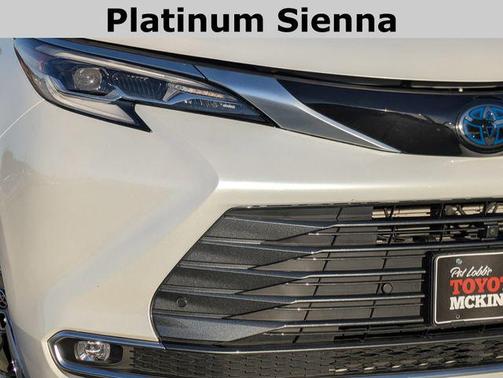 2023 Toyota Sienna Platinum 7 Passenger