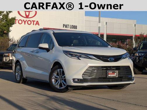 2023 Toyota Sienna Platinum 7 Passenger