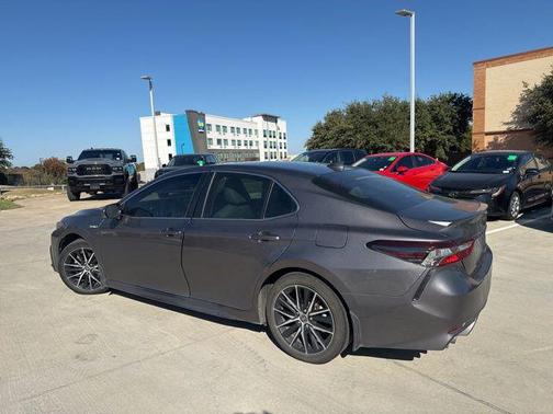 2021 Toyota Camry SE