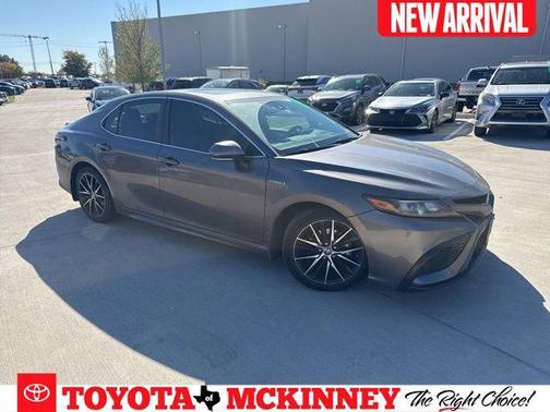 2021 Toyota Camry SE