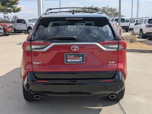 2025 Toyota RAV4 Hybrid SE