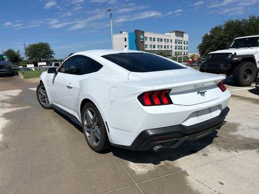 2025 Ford Mustang EcoBoost