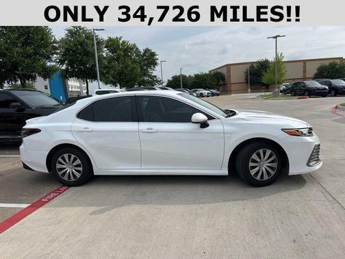 2023 Toyota Camry Hybrid LE