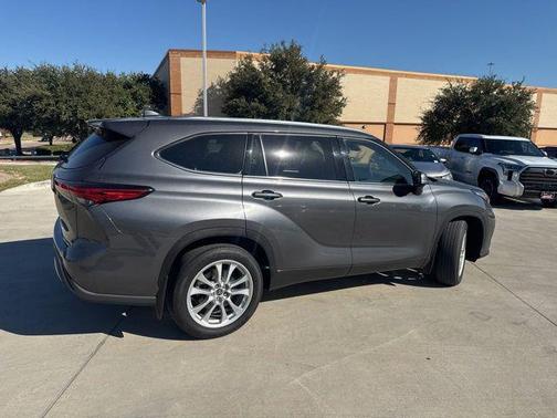 2023 Toyota Highlander Limited