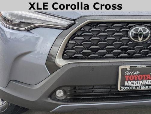 2025 Toyota Corolla Cross XLE
