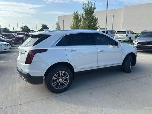 2021 Cadillac XT5 Premium Luxury