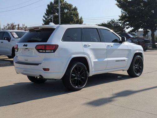 2020 Jeep Grand Cherokee Altitude