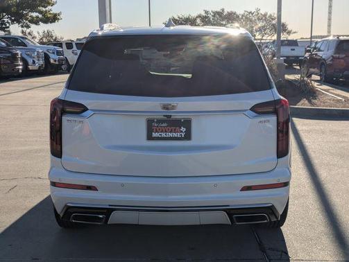 2023 Cadillac XT6 Premium Luxury FWD