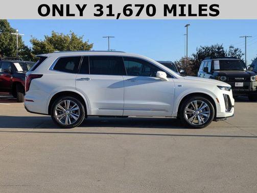 2023 Cadillac XT6 Premium Luxury FWD