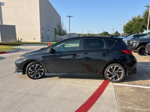 2016 Scion iM Base