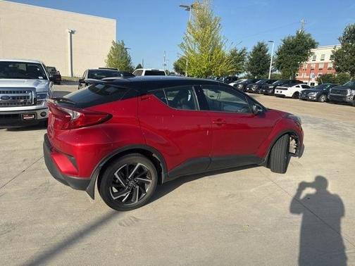 2022 Toyota C-HR Limited