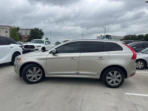 2017 Volvo XC60 T5 Inscription