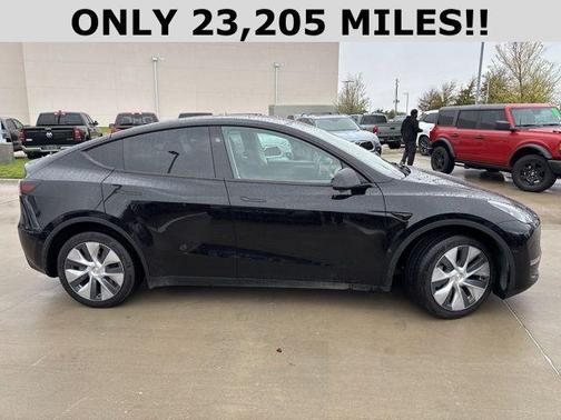 2023 Tesla Model Y Long Range Dual Motor All-Wheel Drive