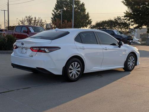 2022 Toyota Camry LE