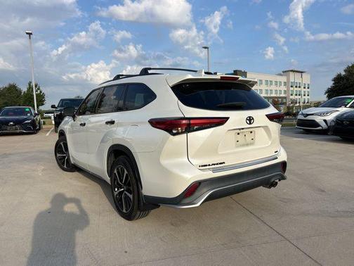 2021 Toyota Highlander XSE