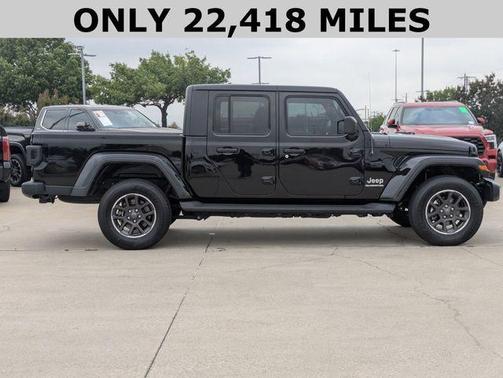 2022 Jeep Gladiator Overland