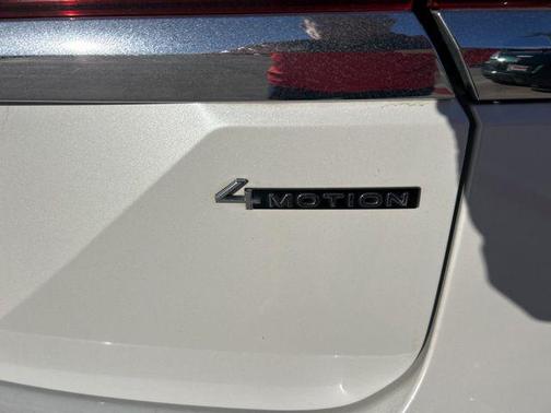 2024 Volkswagen Atlas 2.0T SEL Premium R-Line 4MOTION